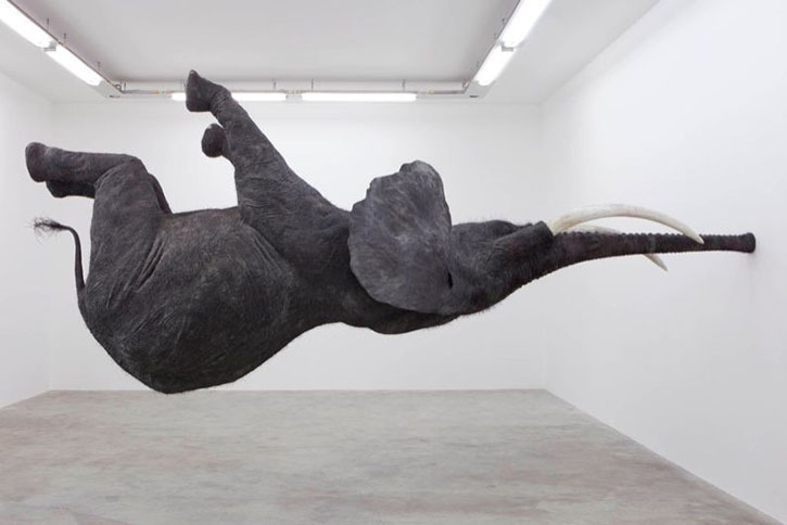 10 sculpturi care sfidează gravitația subversiv